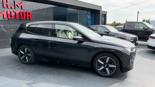 BMW iX xDrive 40 Pack Desportivo 2022 Electric