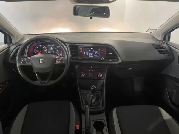 SEAT Leon 2013 - 8500 EUR, 258000 km - AUTO.MOTO.pt - 258000km - foto 3 de 27