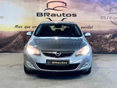 Opel Astra 2010 - 7500 EUR, 194859 km - AUTO.MOTO.pt - 194859km - foto 3 de 22