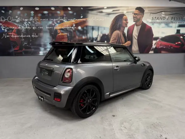 MINI Cooper S 2008 - 10900 EUR, 125000 km - AUTO.MOTO.pt - 125000km - foto 4 de 13
