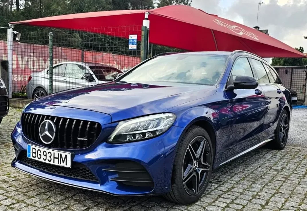 Mercedes-Benz C 300 2020 - 41500 EUR, 94000 km - AUTO.MOTO.pt - 94000km - foto 28 de 46