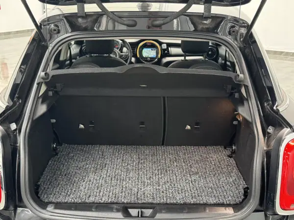 MINI 5 Portas 2016 - 15890 EUR, 167000 km - AUTO.MOTO.pt - 167000km - foto 34 de 34