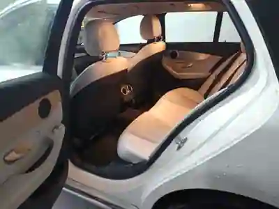Mercedes-Benz C 180 2015 — foto 4 de 12