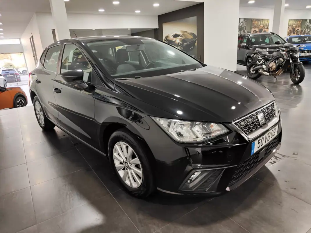 SEAT Ibiza 2018 - 11990 EUR, 150000 km - AUTO.MOTO.pt - 150000km - foto 8 de 30