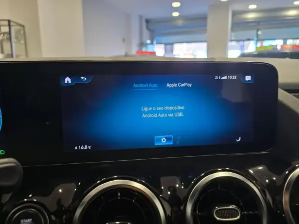 Mercedes-Benz GLA 250 2021 - 34480 EUR, 96779 km - AUTO.MOTO.pt - 96779km - foto 33 de 51