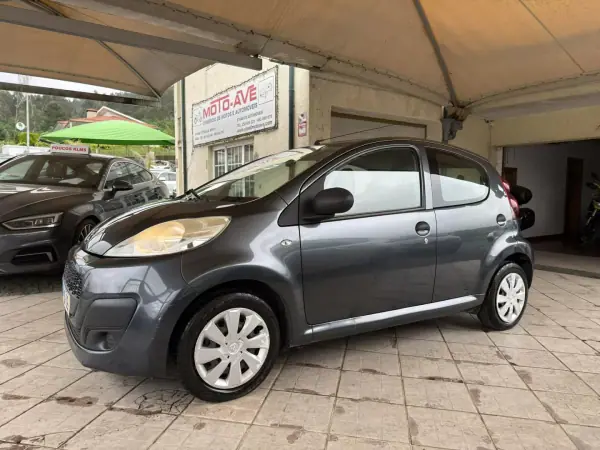 Peugeot 107 2013 - 6950 EUR, 152714 km - AUTO.MOTO.pt - 152714km - foto 3 de 21