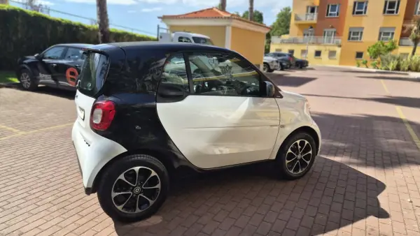 Smart ForTwo 2017 — foto 3 de 12