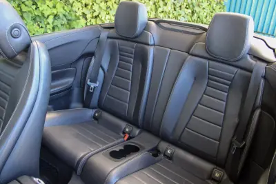 Mercedes-Benz E 220 2018 - 39900 EUR, 106000 km - AUTO.MOTO.pt - 106000km - foto 16 de 21