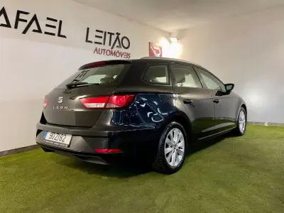 SEAT Leon ST 2019 - 11450 EUR, 182000 km - AUTO.MOTO.pt - 182000km - foto 6 de 34
