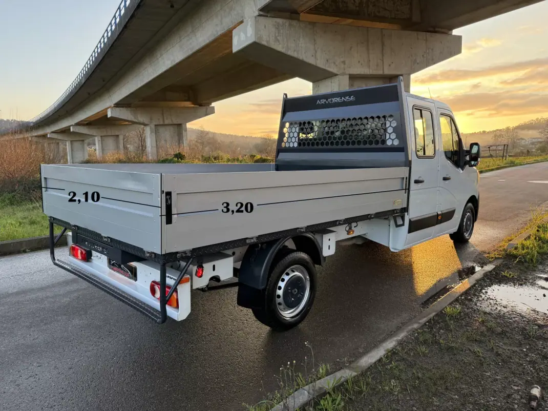 Renault Master 2.3 Dci L3 3.5T 135 cv C.Dupla 2020 - 25610 EUR, 107000 km - AUTO.MOTO.pt - 107000km - foto 2 de 29