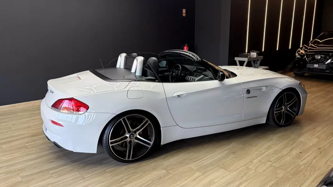 BMW Z4 2011 - 29990 EUR, 117000 km - 117000km - foto 17 de 57