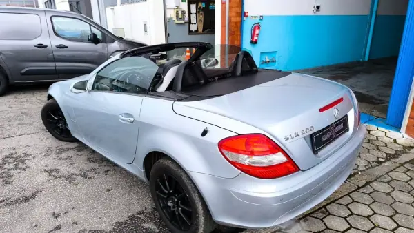 Mercedes-Benz SLK 200 2006 - 13900 EUR, 173000 km - AUTO.MOTO.pt - 173000km - foto 17 de 18