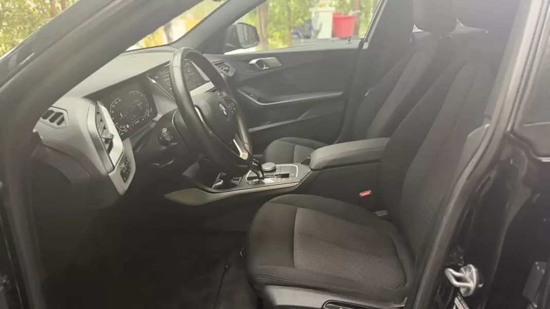 BMW 218 Gran Coupé 2021 - 24900 EUR, 73000 km - AUTO.MOTO.pt - 73000km - foto 14 de 26