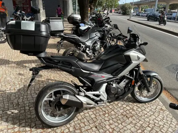 Honda NC750X 2017 - 4850 EUR, 57483 km - AUTO.MOTO.pt - 57483km - foto 3 de 14