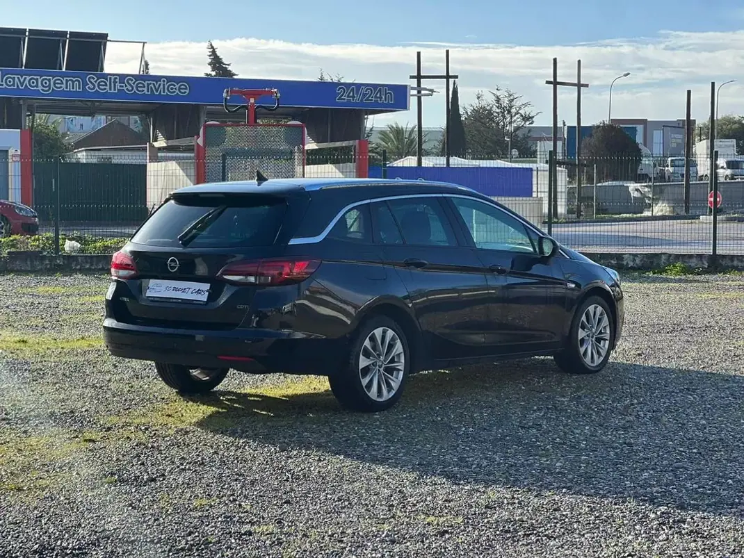 Opel Astra Sports Tourer 2018 - 12984 EUR, 97000 km - AUTO.MOTO.pt - 97000km - foto 23 de 26
