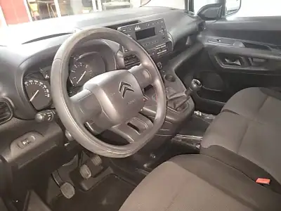 Citroën Berlingo 1.6 HDI Control 2019 - 11400 EUR, 82669 km - AUTO.MOTO.pt - 82669km - foto 8 de 21