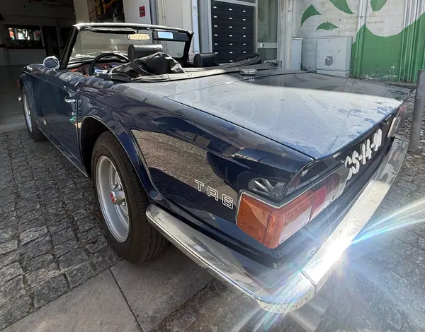 Triumph TR6 1973 - 25000 EUR, 59000 km - AUTO.MOTO.pt - 59000km - foto 3 de 15