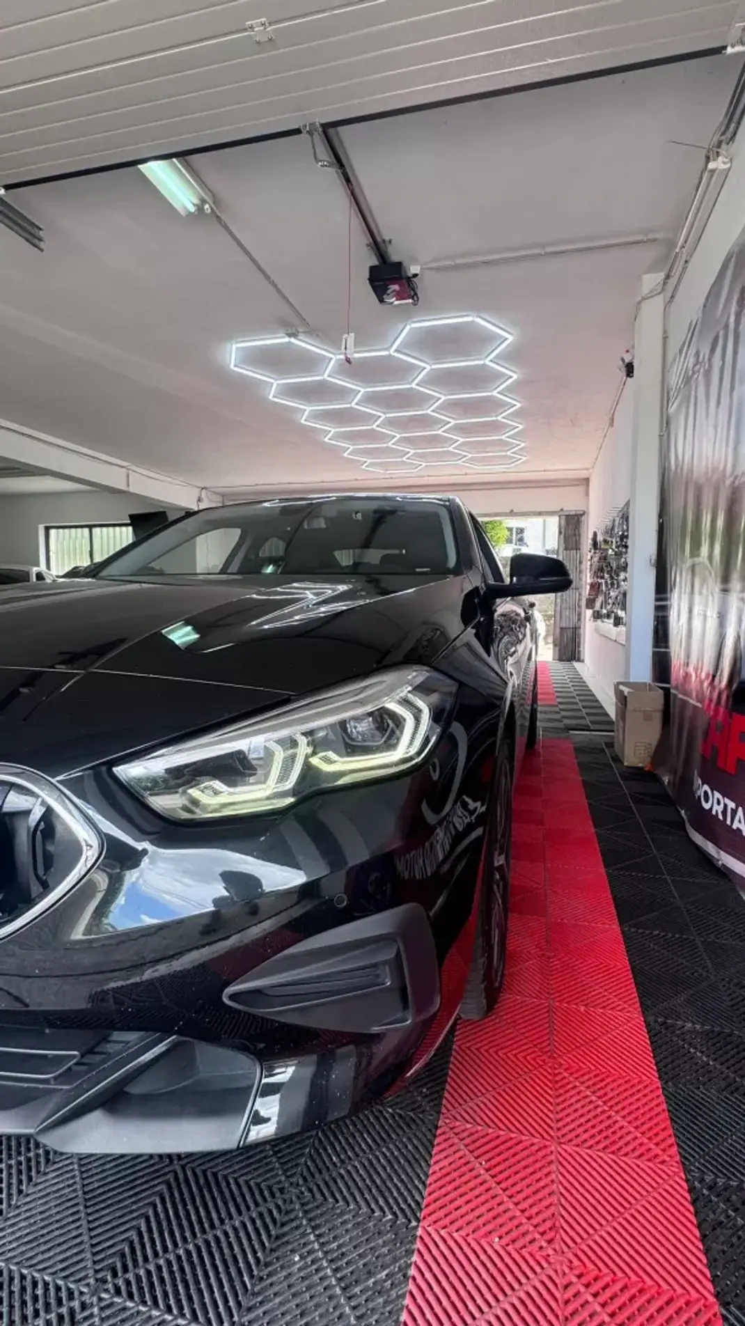 BMW 216 Gran Coupé 2022 - 22900 EUR, 165000 km - AUTO.MOTO.pt - 165000km - foto 12 de 13