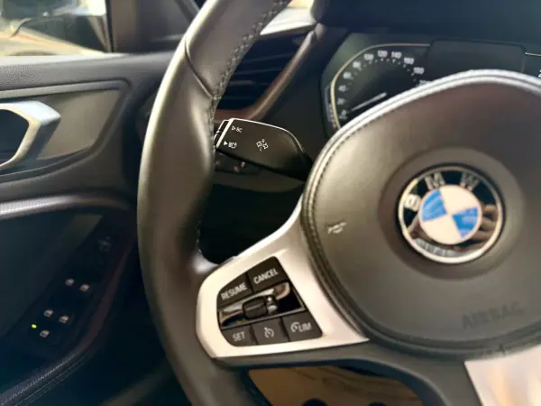 BMW 216 Gran Coupé 2021 - 25950 EUR, 84000 km - AUTO.MOTO.pt - 84000km - foto 19 de 27