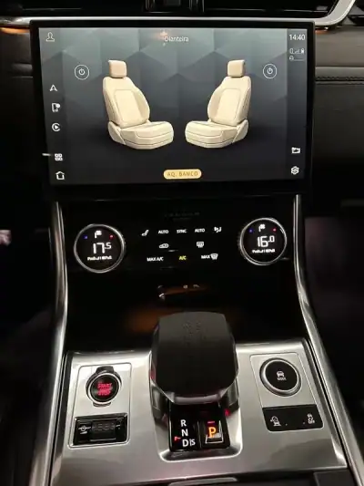 Jaguar XF Sportbrake 2021 - 37990 EUR, 119000 km - AUTO.MOTO.pt - 119000km - foto 20 de 23