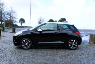 Citroën DS3 2012 - 8990 EUR, 207000 km - AUTO.MOTO.pt - 207000km - foto 7 de 27
