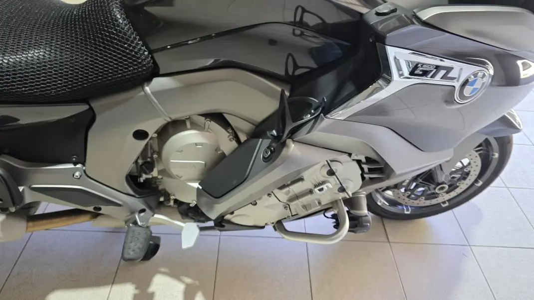 BMW K 1600 GTL 2018 - 18900 EUR, 38776 km - AUTO.MOTO.pt - 38776km - foto 12 de 31
