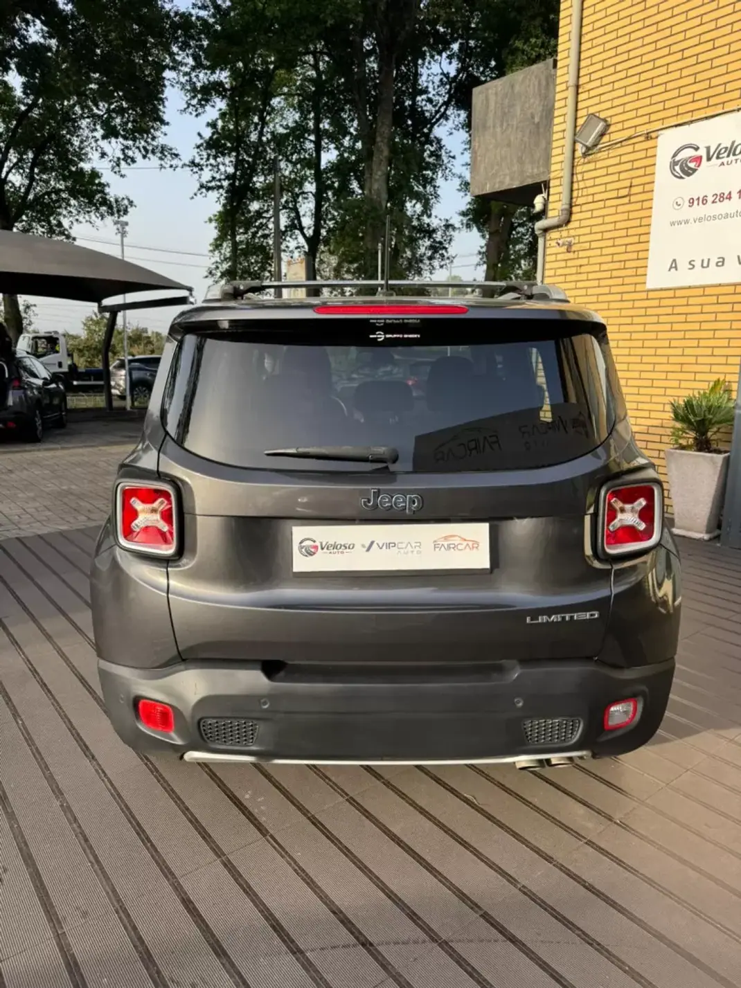 Jeep Renegade 2016 - 13900 EUR, 187700 km - AUTO.MOTO.pt - 187700km - foto 5 de 13
