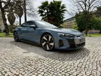 Audi e-tron GT 2022 - 57790 EUR, 82950 km - AUTO.MOTO.pt - 82950km - foto 19 de 55
