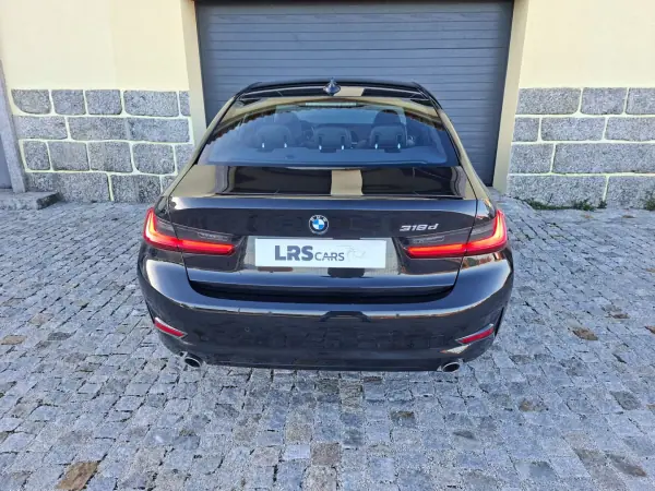 BMW 318 2019 - 28490 EUR, 74597 km - AUTO.MOTO.pt - 74597km - foto 6 de 18