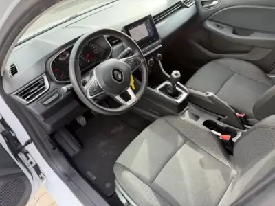 Renault Clio 2021 - 16900 EUR, 65300 km - AUTO.MOTO.pt - 65300km - foto 11 de 12