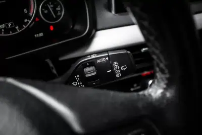 BMW X5 2015 - 27900 EUR, 170106 km - AUTO.MOTO.pt - 170106km - foto 17 de 44