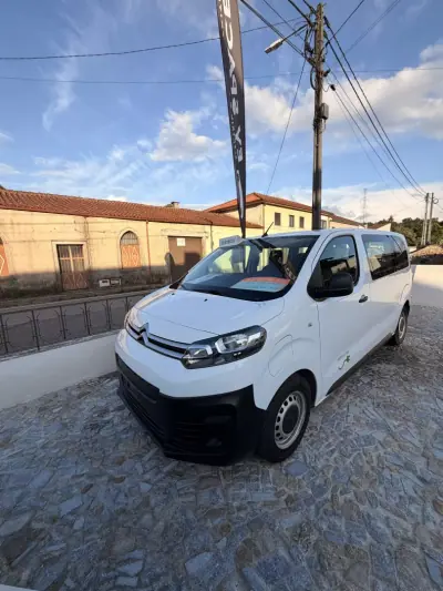 Citroën e-Jumpy 2022 - 23900 EUR, 39800 km - AUTO.MOTO.pt - 39800km - foto 5 de 11