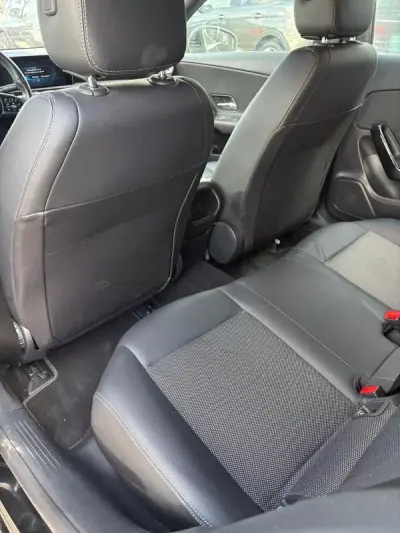 Mercedes-Benz CLA 180 2019 - 24100 EUR, 93500 km - AUTO.MOTO.pt - 93500km - foto 7 de 21
