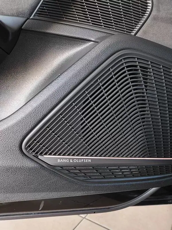 Audi RS5 2018 - 56000 EUR, 142000 km - AUTO.MOTO.pt - 142000km - foto 24 de 49