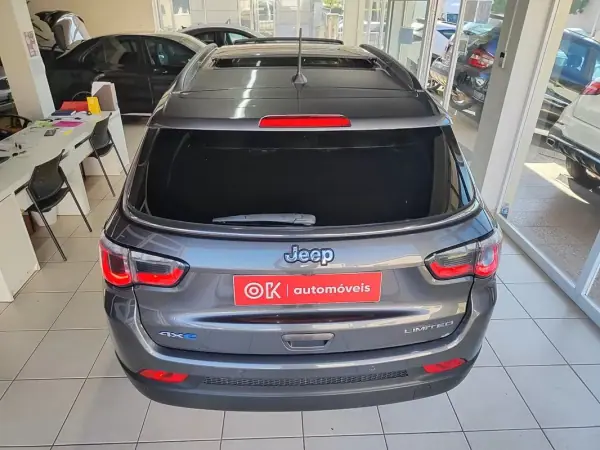 Jeep Compass 2021 - 22500 EUR, 107000 km - AUTO.MOTO.pt - 107000km - foto 10 de 45