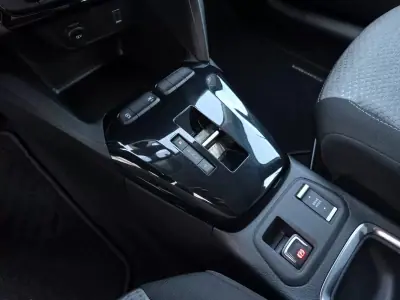 Opel Corsa 2024 - 18590 EUR, 38000 km - AUTO.MOTO.pt - 38000km - foto 23 de 34