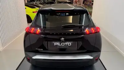 Peugeot 2008 2021 - 15490 EUR, 68523 km - AUTO.MOTO.pt - 68523km - foto 7 de 30