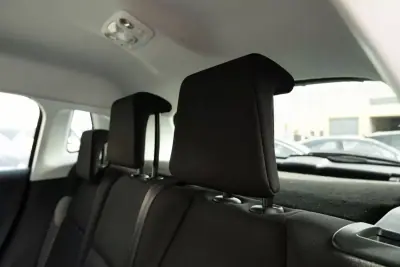 Peugeot 2008 2019 - 12999 EUR, 105150 km - AUTO.MOTO.pt - 105150km - foto 15 de 25