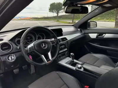 Mercedes-Benz C 180 2012 - 14950 EUR, 285000 km - AUTO.MOTO.pt - 285000km - foto 18 de 20