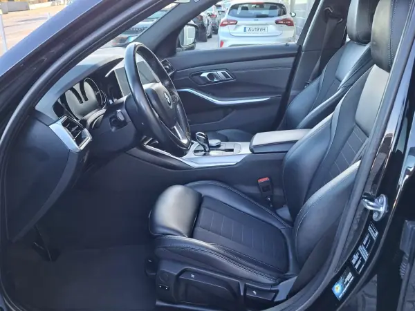 BMW 318 2019 - 28490 EUR, 74597 km - AUTO.MOTO.pt - 74597km - foto 8 de 18