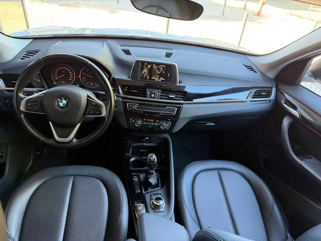 BMW X1 2017 - 19890 EUR, 135956 km - 135956km - foto 9 de 25