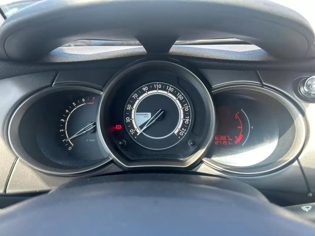 Citroën C3 2016 - 7590 EUR, 127000 km - AUTO.MOTO.pt - 127000km - foto 15 de 17