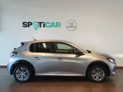 Peugeot 208 2023 - 27000 EUR, 24150 km - AUTO.MOTO.pt - 24150km - foto 16 de 45