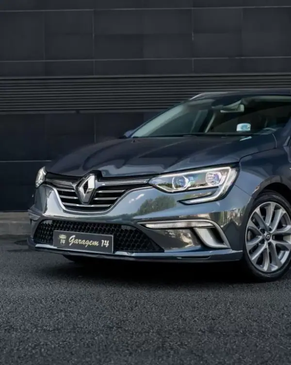 Renault Mégane Sport Tourer 2018 - 15990 EUR, 126740 km - AUTO.MOTO.pt - 126740km - foto 22 de 65