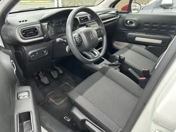 Citroën C3 2018 - 11750 EUR, 72750 km - AUTO.MOTO.pt - 72750km - foto 5 de 14