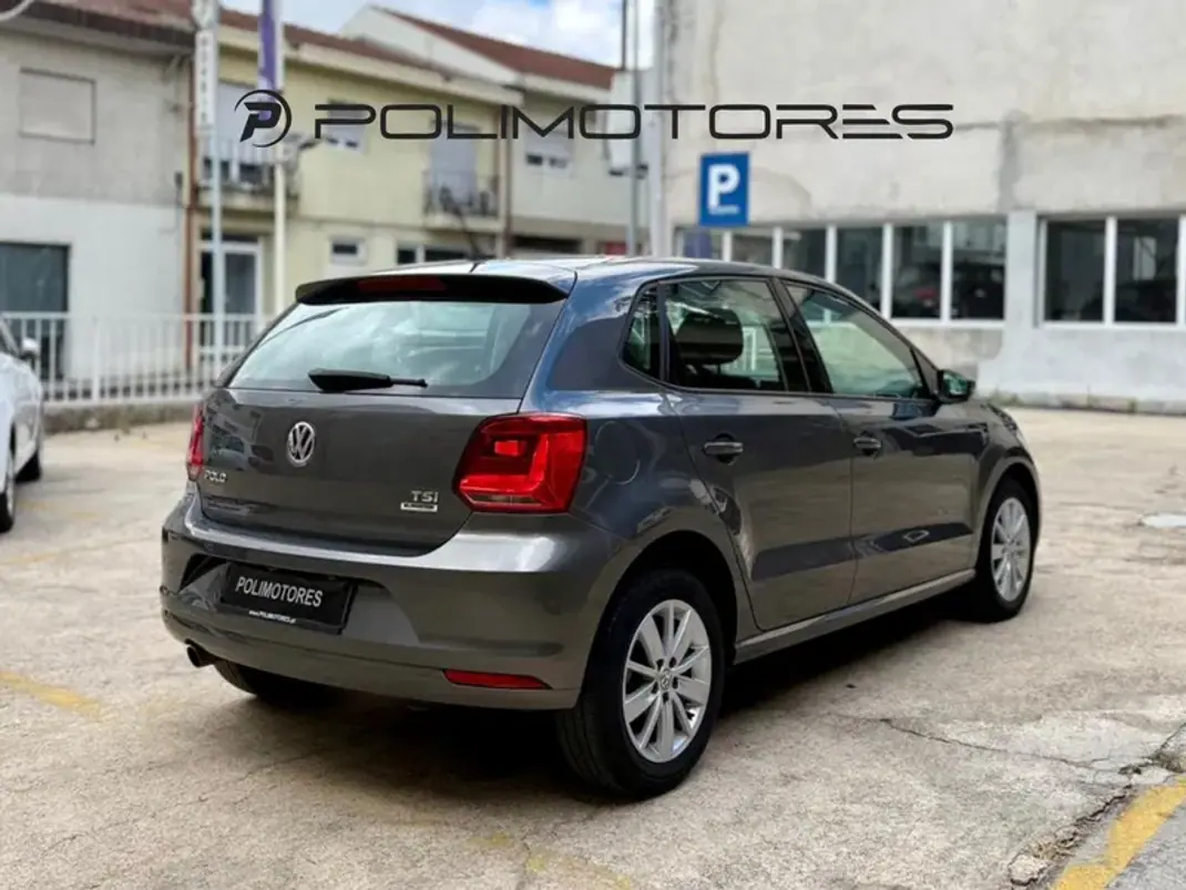 Volkswagen Polo 2017 - 13750 EUR, 50010 km - 50010km - foto 5 de 16