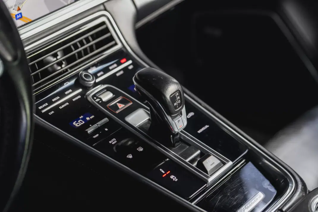 Porsche Panamera 2019 - 61900 EUR, 108300 km - 108300km - foto 32 de 46
