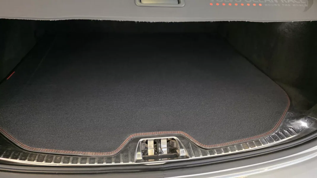 Volvo V60 2015 - 11900 EUR, 314478 km - AUTO.MOTO.pt - 314478km - foto 34 de 60