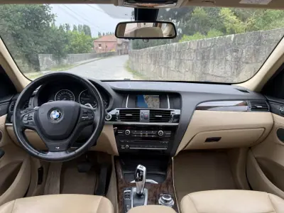 BMW X3 2015 - 18500 EUR, 143000 km - AUTO.MOTO.pt - 143000km - foto 9 de 13