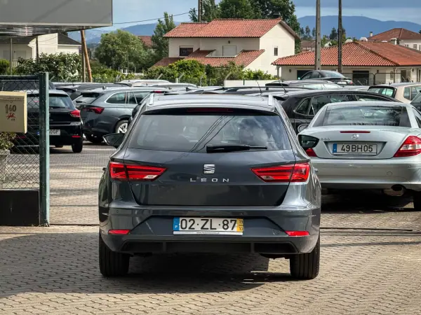 SEAT Leon ST 2019 - 11990 EUR, 190000 km - AUTO.MOTO.pt - 190000km - foto 4 de 12